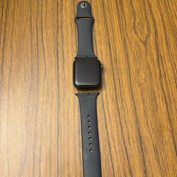 Black Apple iwatch series 44 mm - Main Image